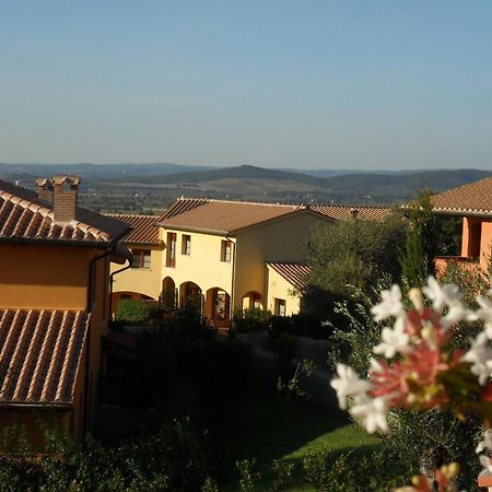 Aparthotel Borgo Etrusco Scarlino Exterior foto