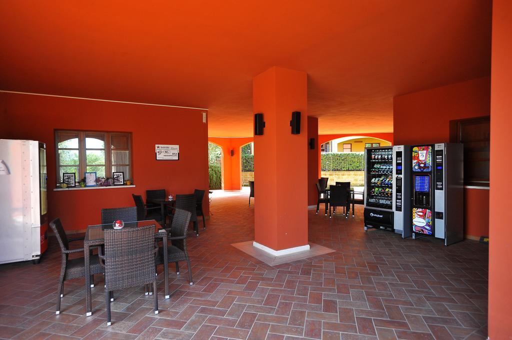 Aparthotel Borgo Etrusco Scarlino Exterior foto