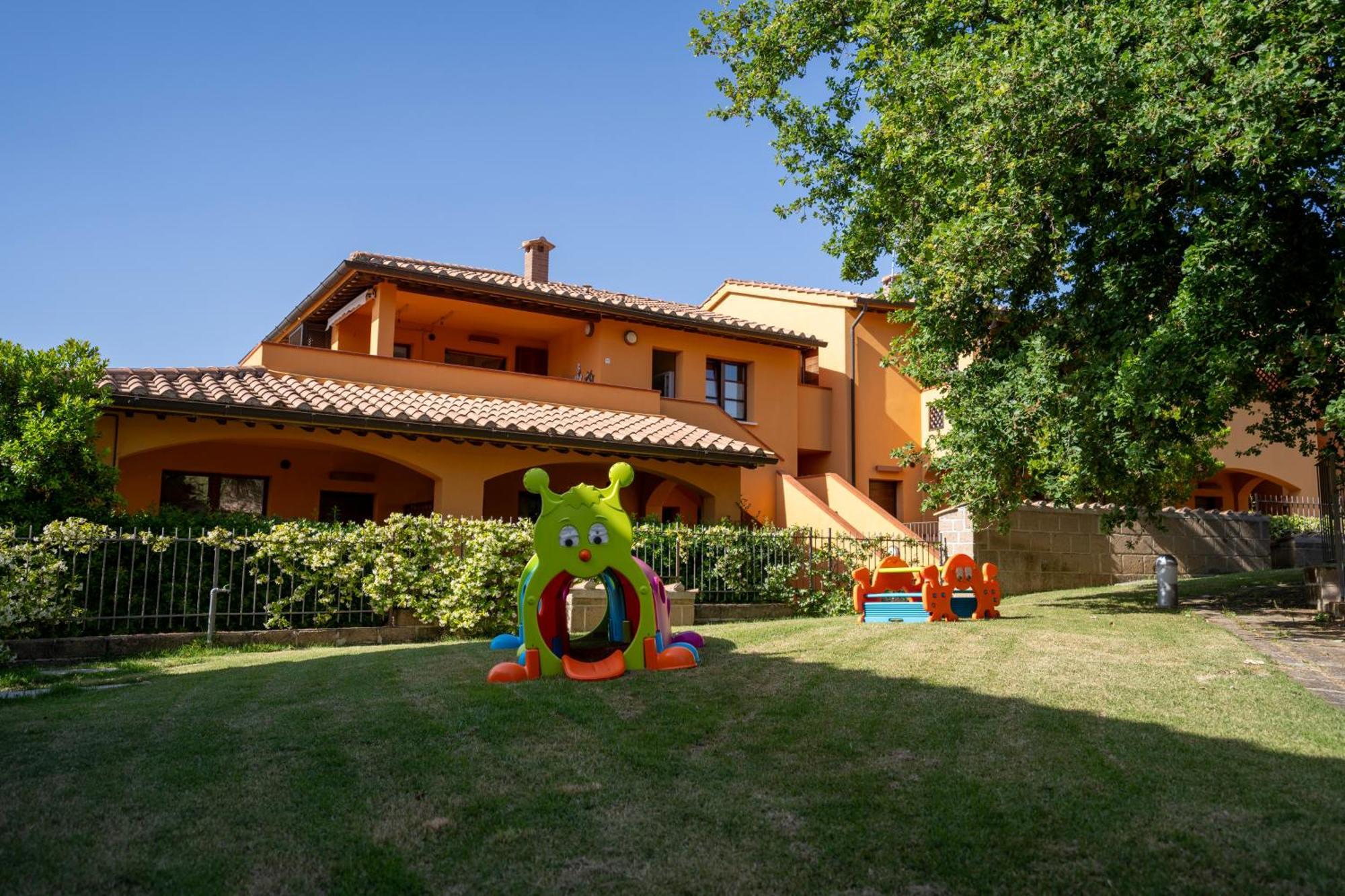 Aparthotel Borgo Etrusco Scarlino Exterior foto