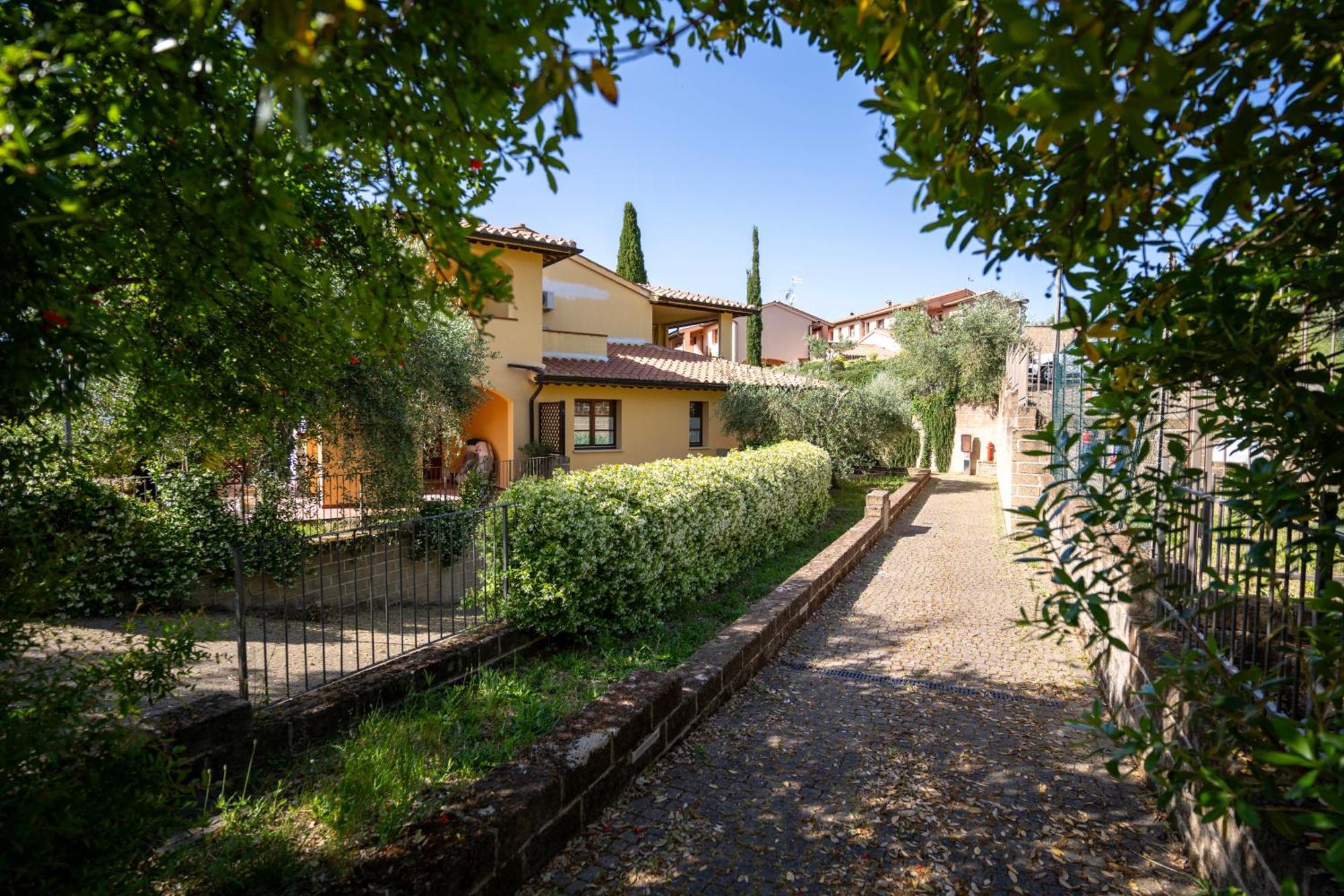 Aparthotel Borgo Etrusco Scarlino Exterior foto